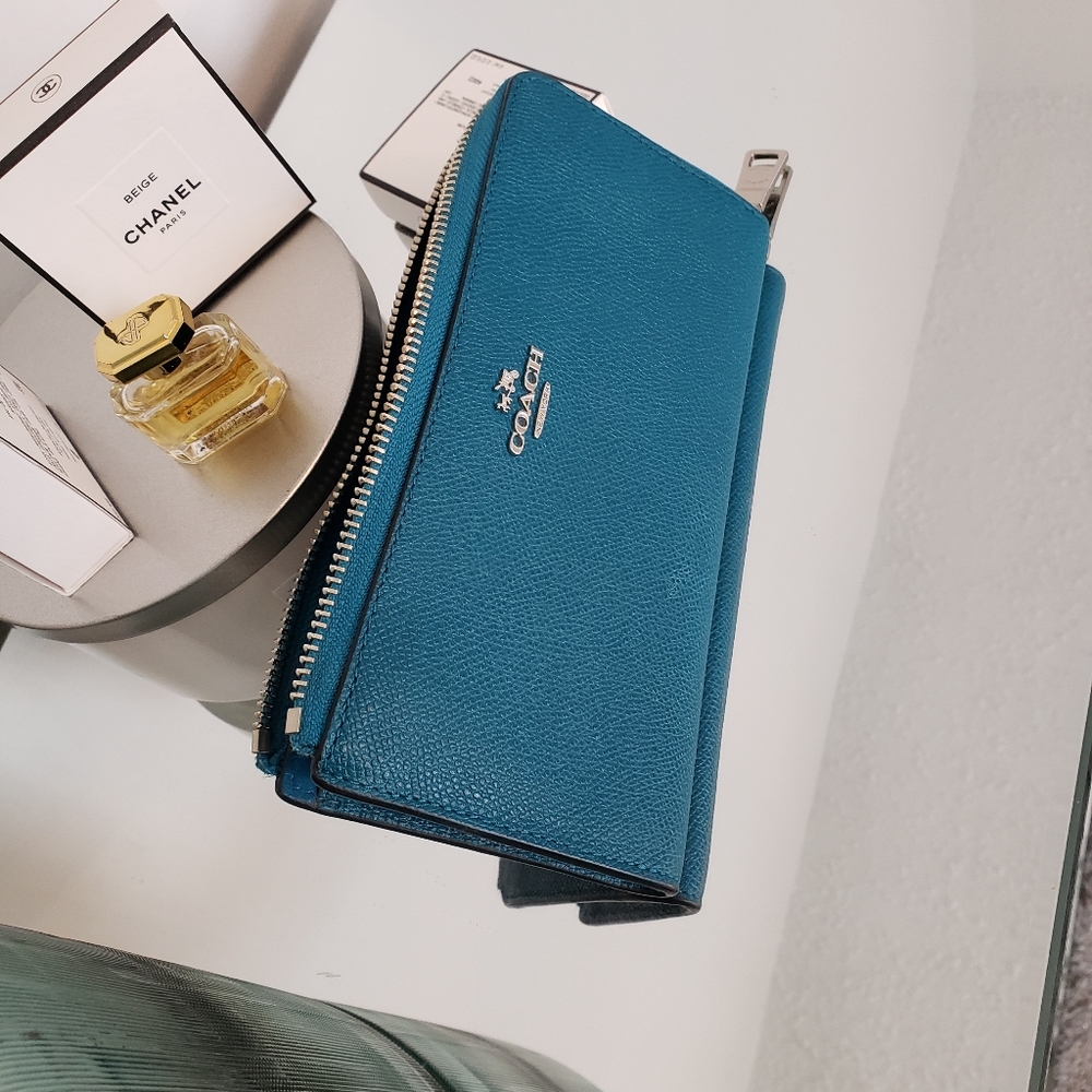 Coach Wallet - Picture 3 of 5
